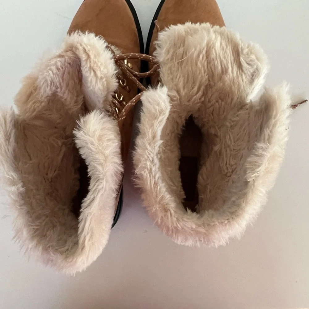 J. Crew Factory Faux-Fur Lace Up Winter Hiking Boots in Chestnut Brown, size 9